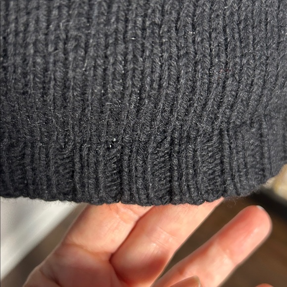 LOFT Black round neck sweater sz S - Picture 5 of 7